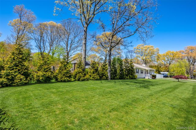 405 Puritan Drive, Yaphank, NY 11967