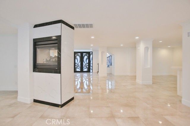 4223 Don Felipe Drive, Los Angeles, CA 90008