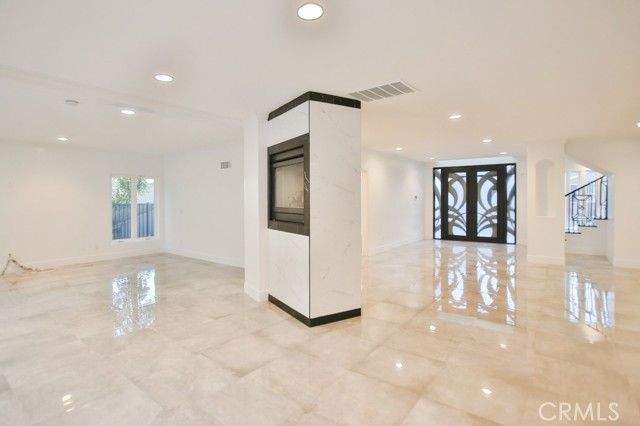 4223 Don Felipe Drive, Los Angeles, CA 90008