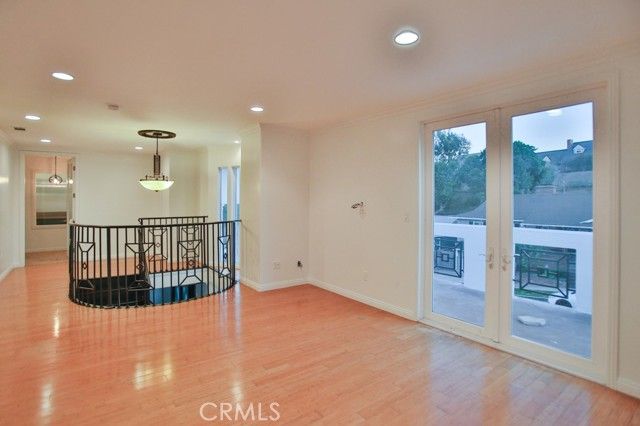 4223 Don Felipe Drive, Los Angeles, CA 90008