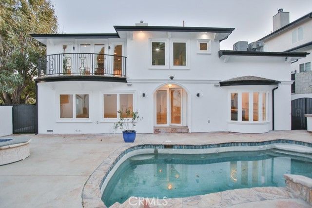 4223 Don Felipe Drive, Los Angeles, CA 90008