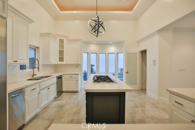 4223 Don Felipe Drive, Los Angeles, CA 90008