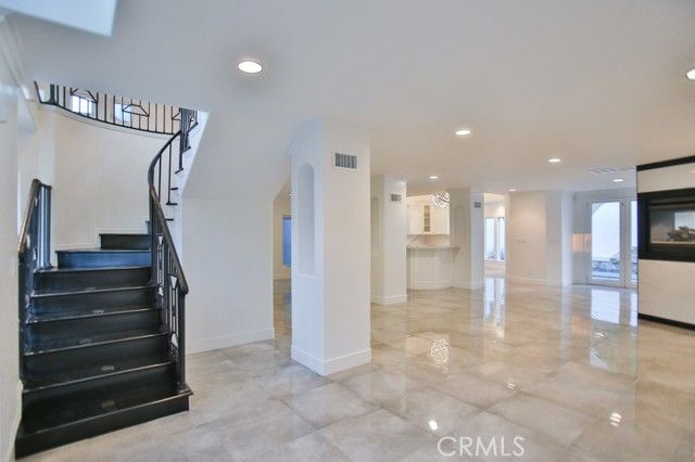 4223 Don Felipe Drive, Los Angeles, CA 90008