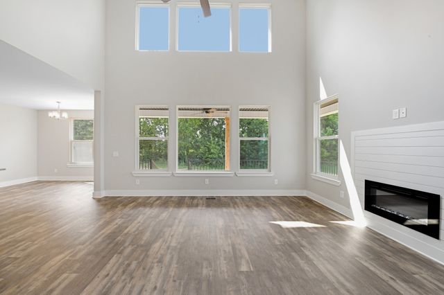 1055 Mustang Ct, Springfield, TN 37172