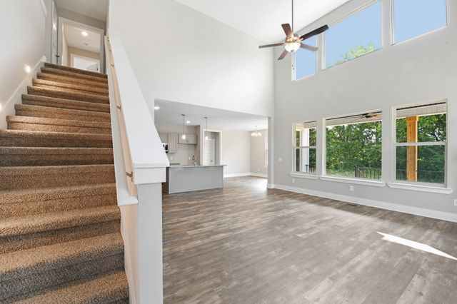 1055 Mustang Ct, Springfield, TN 37172