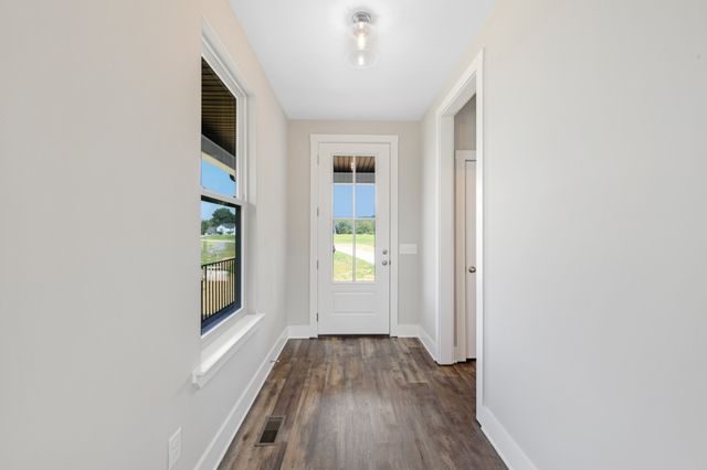 1055 Mustang Ct, Springfield, TN 37172