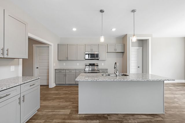 1055 Mustang Ct, Springfield, TN 37172