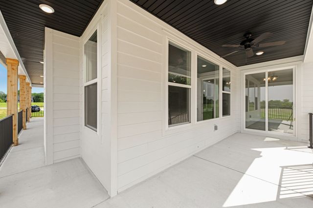 1055 Mustang Ct, Springfield, TN 37172