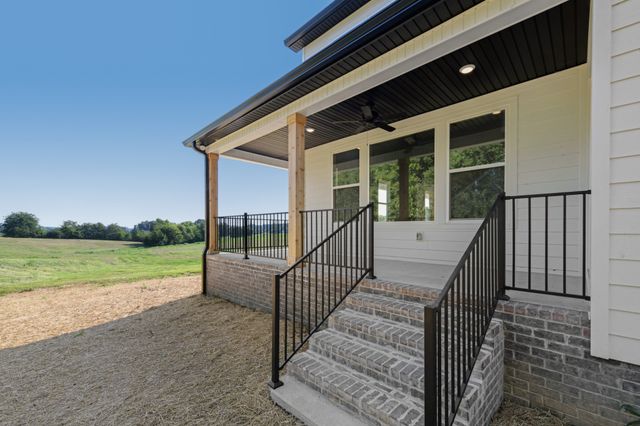 1055 Mustang Ct, Springfield, TN 37172