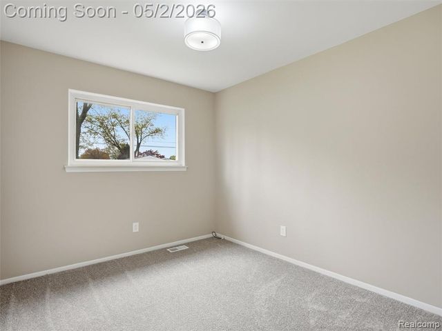 8618 Alwardt Drive, Sterling Heights, MI 48313
