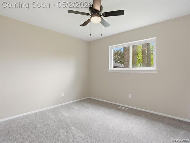 8618 Alwardt Drive, Sterling Heights, MI 48313