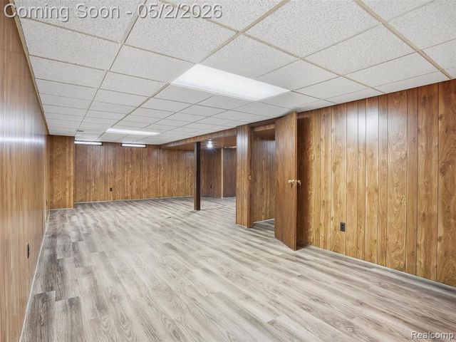 8618 Alwardt Drive, Sterling Heights, MI 48313