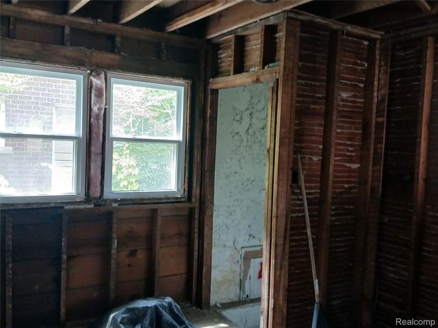 12796 Stoepel, Detroit, MI 48238