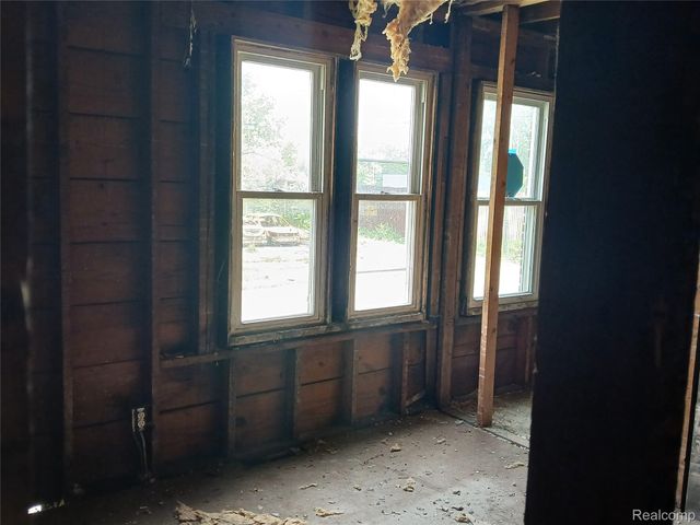 12796 Stoepel, Detroit, MI 48238