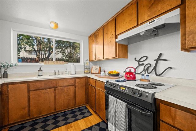 2669 Bradford Way, West Sacramento, CA 95691