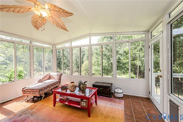 15940 Kentflatts Ln, Lanexa, VA 23089