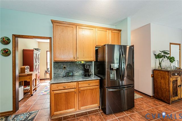 15940 Kentflatts Ln, Lanexa, VA 23089