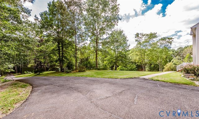 15940 Kentflatts Ln, Lanexa, VA 23089