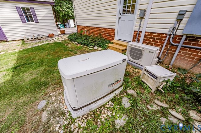 15940 Kentflatts Ln, Lanexa, VA 23089