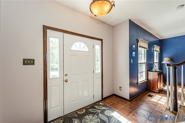 15940 Kentflatts Ln, Lanexa, VA 23089