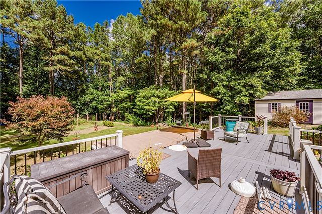 15940 Kentflatts Ln, Lanexa, VA 23089