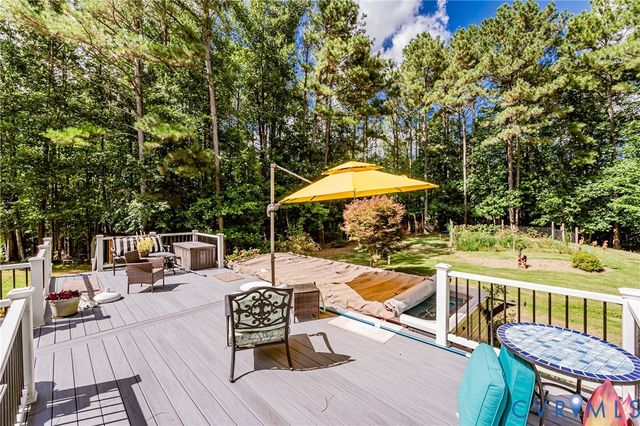 15940 Kentflatts Ln, Lanexa, VA 23089