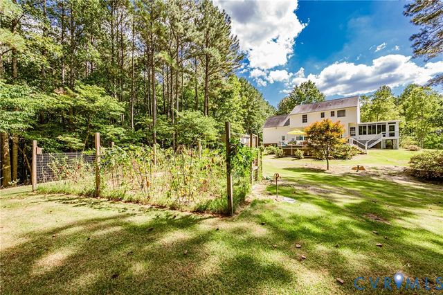15940 Kentflatts Ln, Lanexa, VA 23089