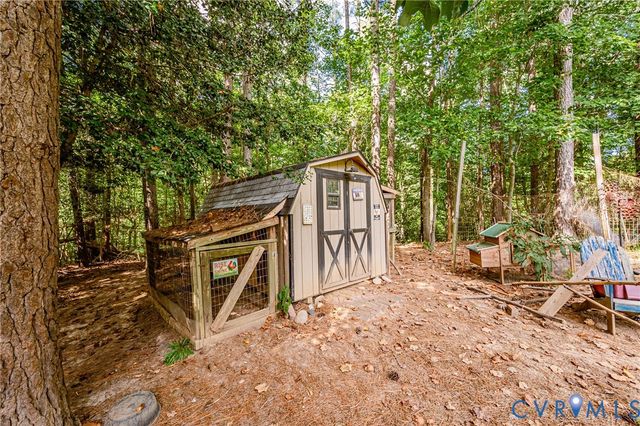 15940 Kentflatts Ln, Lanexa, VA 23089