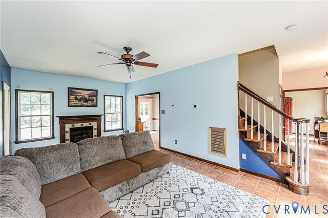 15940 Kentflatts Ln, Lanexa, VA 23089