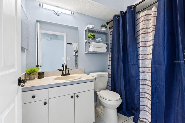 5102 N MACDILL AVENUE, Tampa, FL 33614