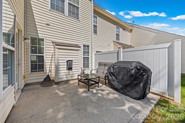126 Autumn Falls Drive 26, Lake Wylie, SC 29710