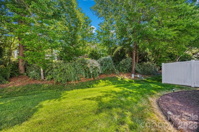 126 Autumn Falls Drive 26, Lake Wylie, SC 29710