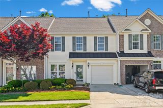 126 Autumn Falls Drive 26, Lake Wylie, SC 29710
