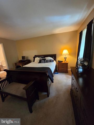 1231 THOMAS JEFFERSON PL, Fredericksburg, VA 22405