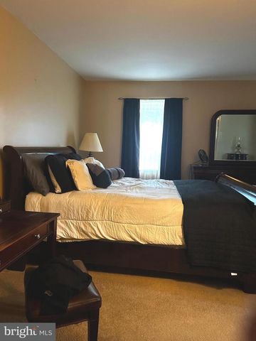 1231 THOMAS JEFFERSON PL, Fredericksburg, VA 22405
