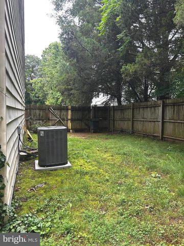 1231 THOMAS JEFFERSON PL, Fredericksburg, VA 22405