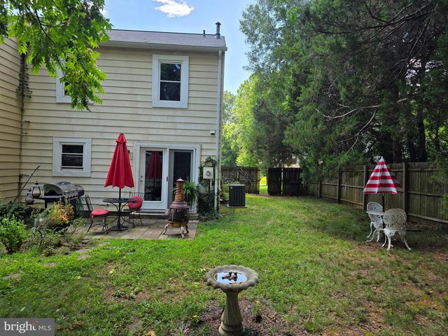 1231 THOMAS JEFFERSON PL, Fredericksburg, VA 22405
