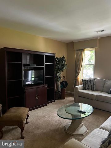 1231 THOMAS JEFFERSON PL, Fredericksburg, VA 22405