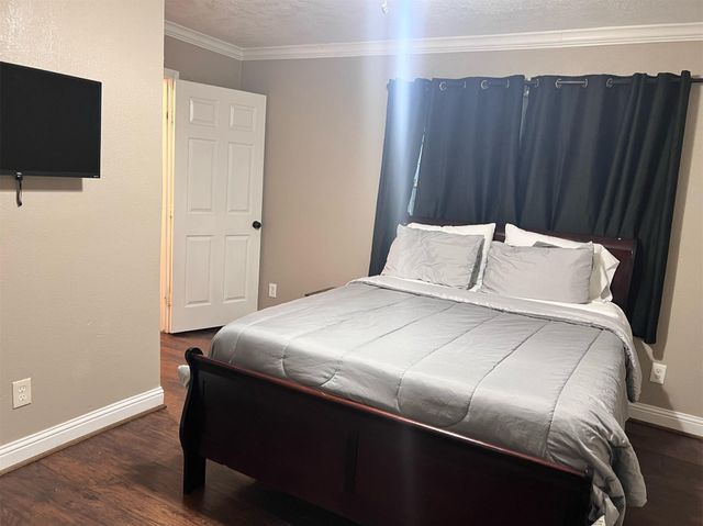 6335 Tall Willow Drive, Houston, TX 77088