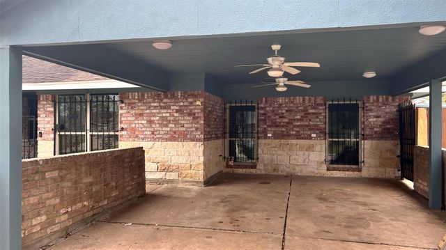 6335 Tall Willow Drive, Houston, TX 77088