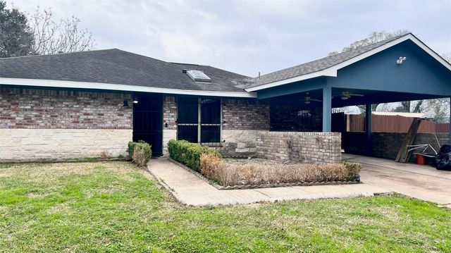 6335 Tall Willow Drive, Houston, TX 77088