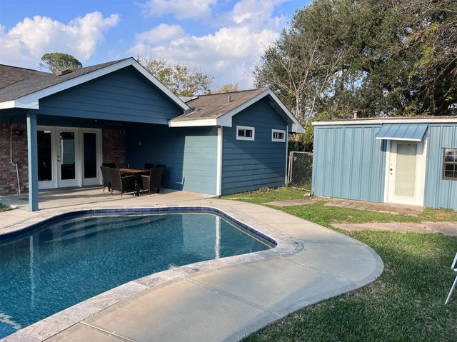 6335 Tall Willow Drive, Houston, TX 77088