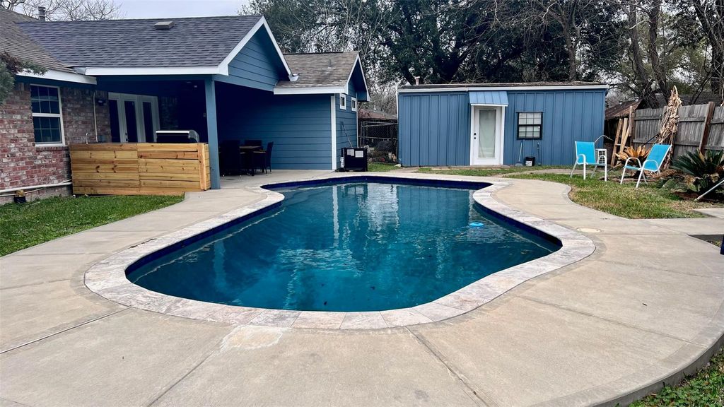 6335 Tall Willow Drive, Houston, TX 77088