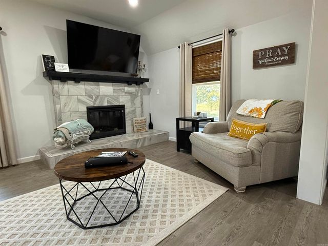 20304 N Hwy 5, Mountain View, AR 72560