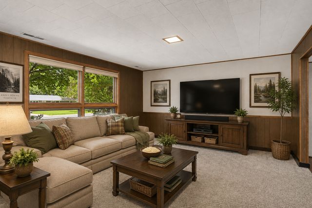 6751 Madison Street NE, Fridley, MN 55432