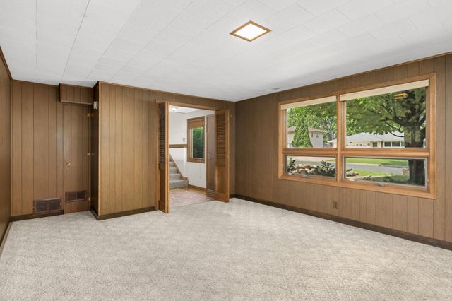 6751 Madison Street NE, Fridley, MN 55432