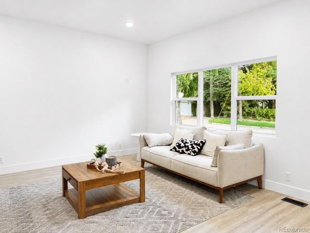 5755 W 43rd Ave, Denver, CO 80212