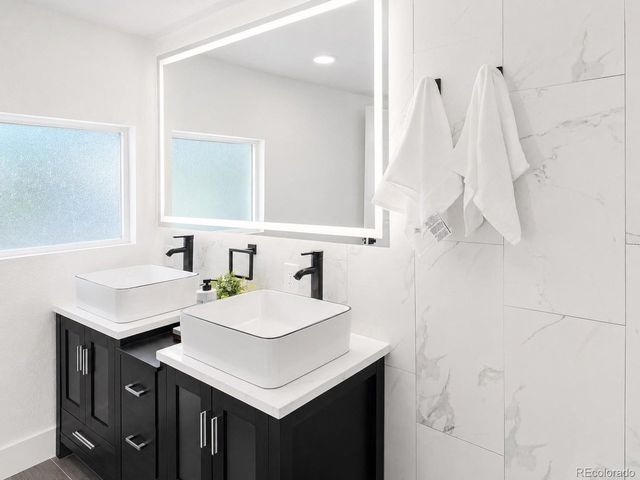 5755 W 43rd Ave, Denver, CO 80212