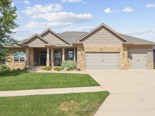 1112 Portsmith Circle, Marion, IA 52302