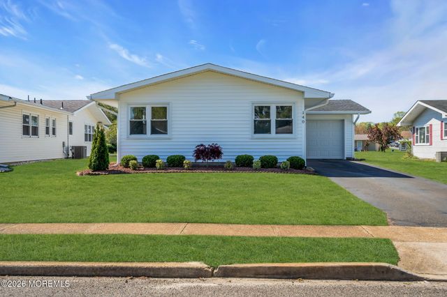 140 Clay Circle, Brick, NJ 08724